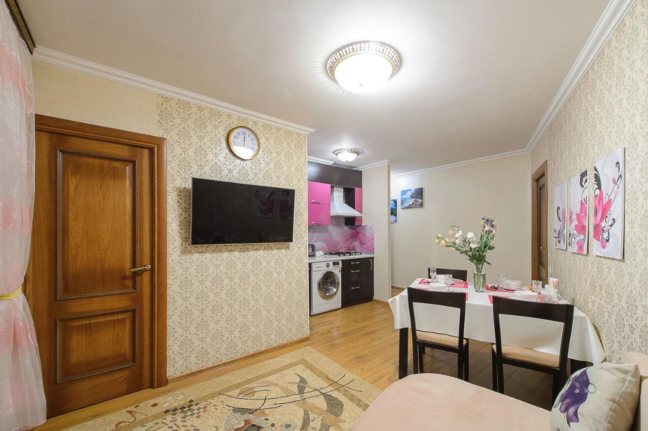 Apartament Золотой Квадрат Шевченко 75 Ałma Ata Zewnętrze zdjęcie