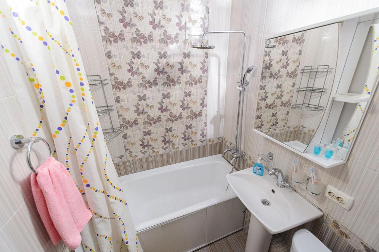 Apartament Золотой Квадрат Шевченко 75 Ałma Ata Zewnętrze zdjęcie